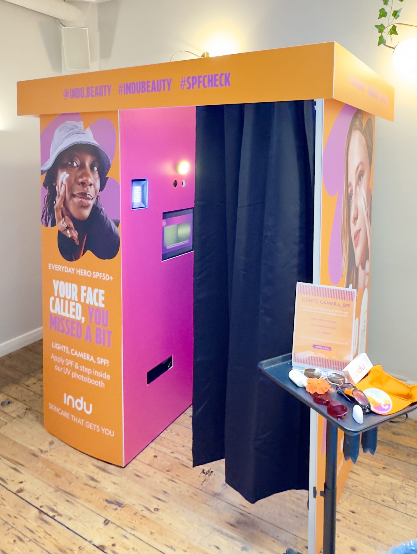 UV Sunscreen Photo Booth